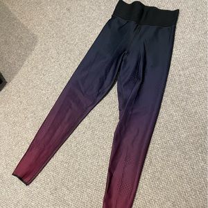 Ultracor ombré leggings size M